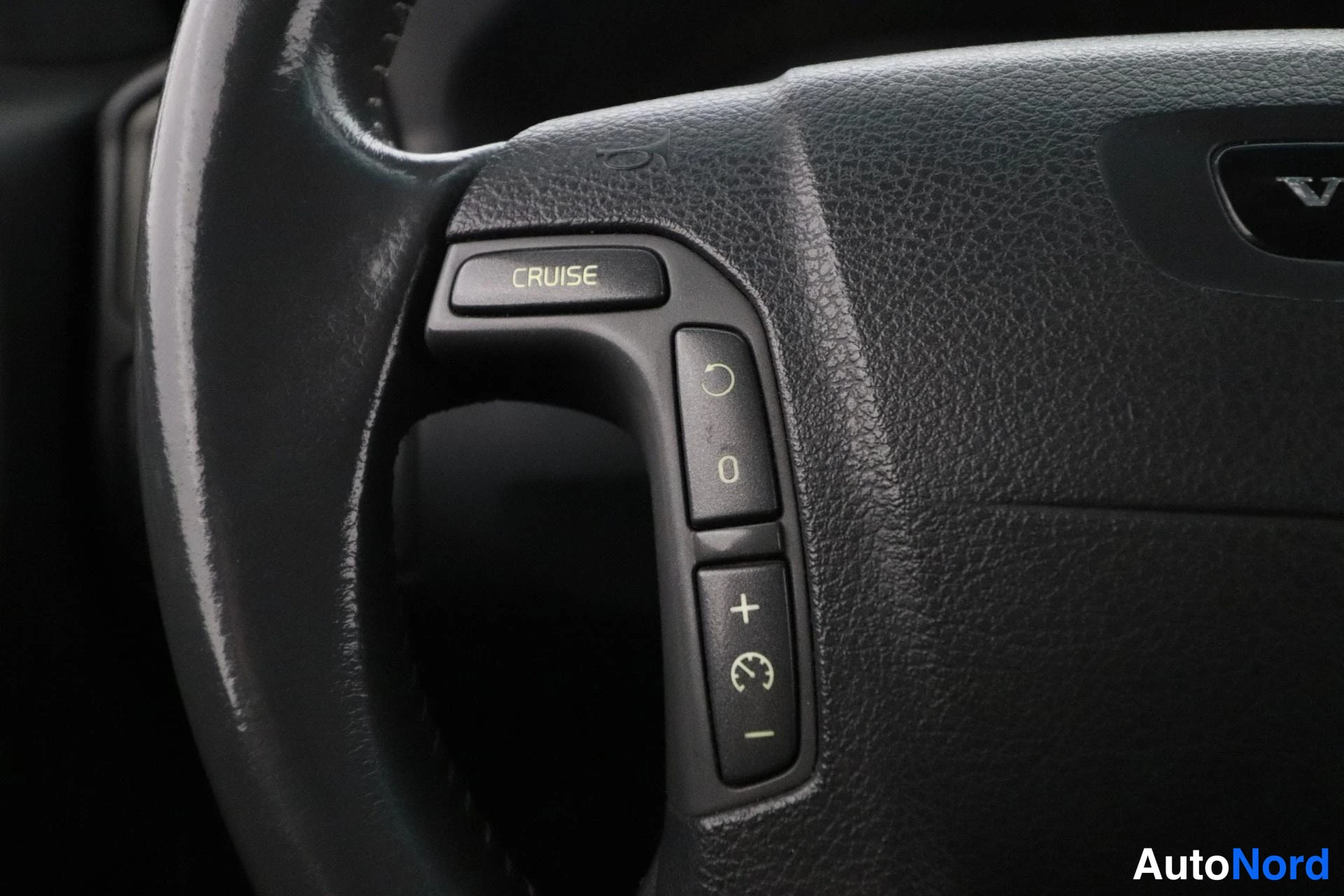 Sininen Volvo V70 2001, yksityiskohta, kuva 14