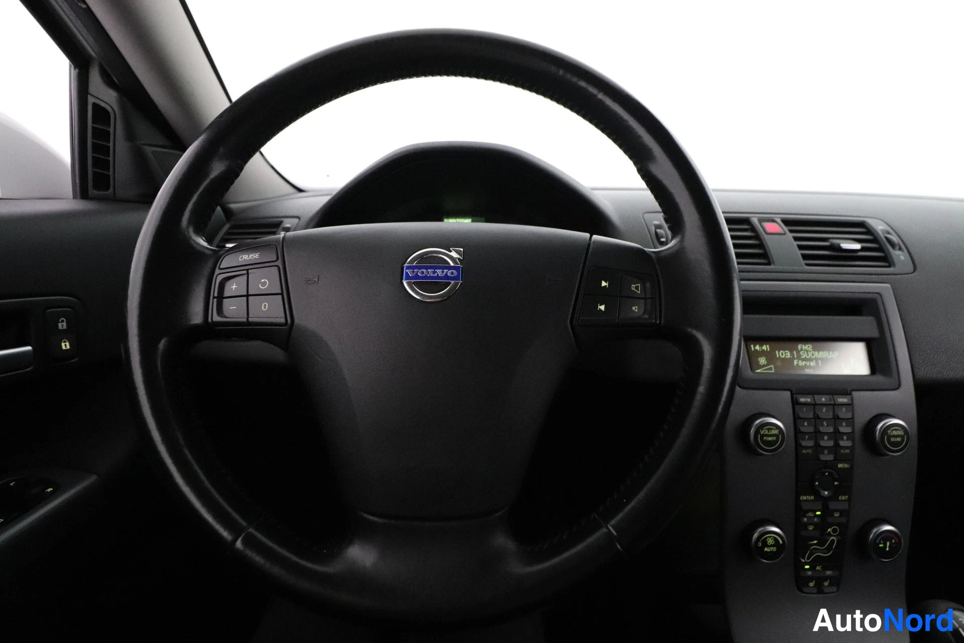 Valkoinen Volvo C30 2009, yksityiskohta, kuva 14