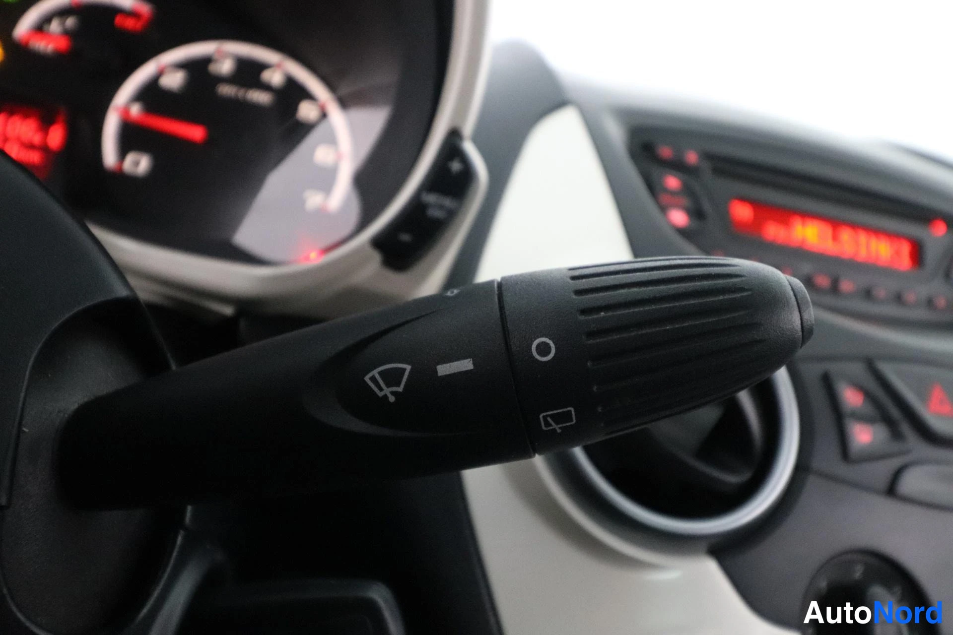Harmaa Ford Ka 2010, yksityiskohta, kuva 15