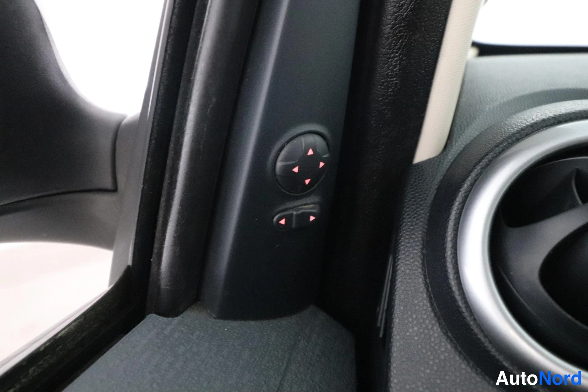 Harmaa Ford Ka 2010, yksityiskohta, kuva 22