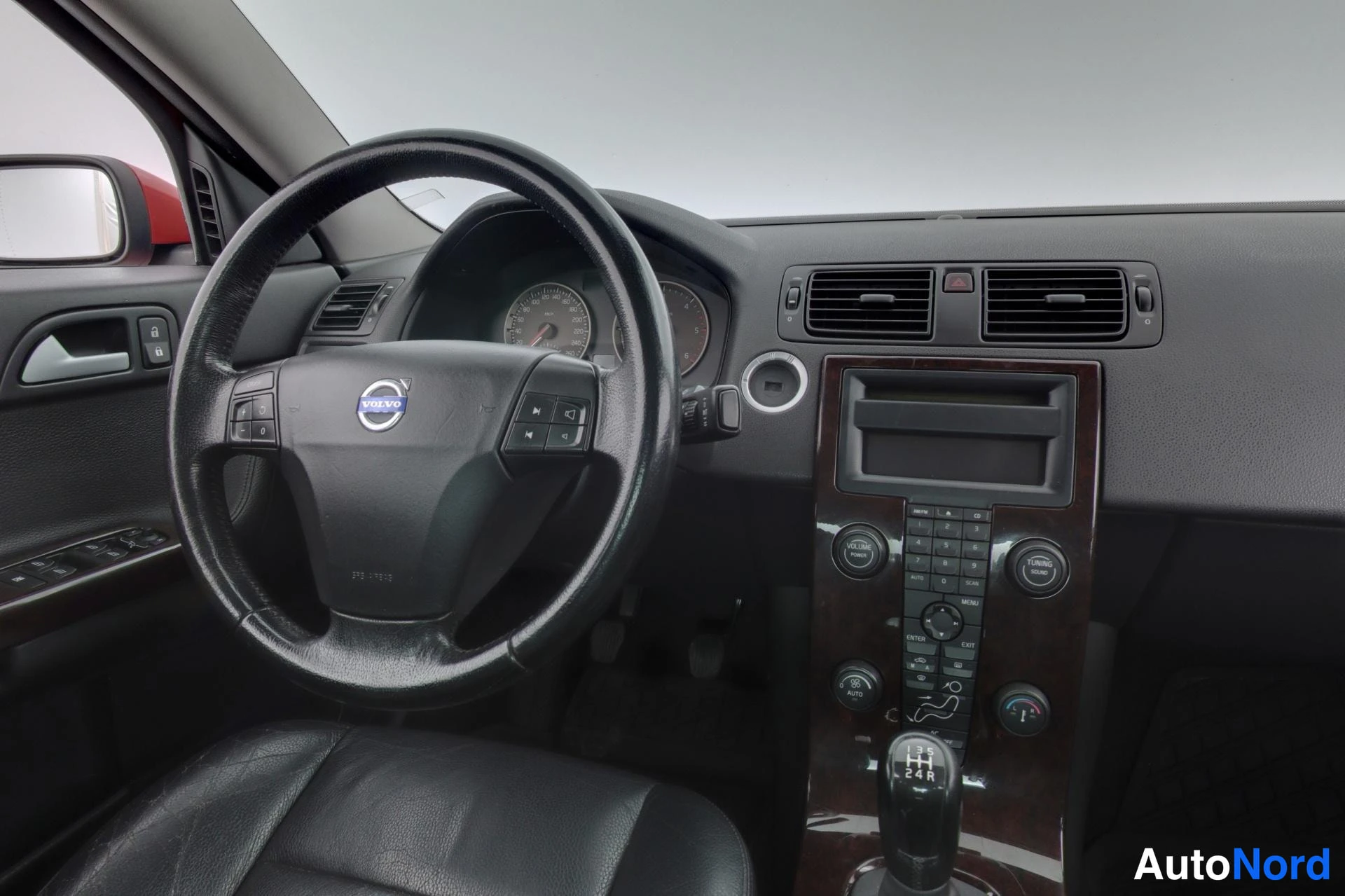 Punainen Volvo S40 2006, kuva 8