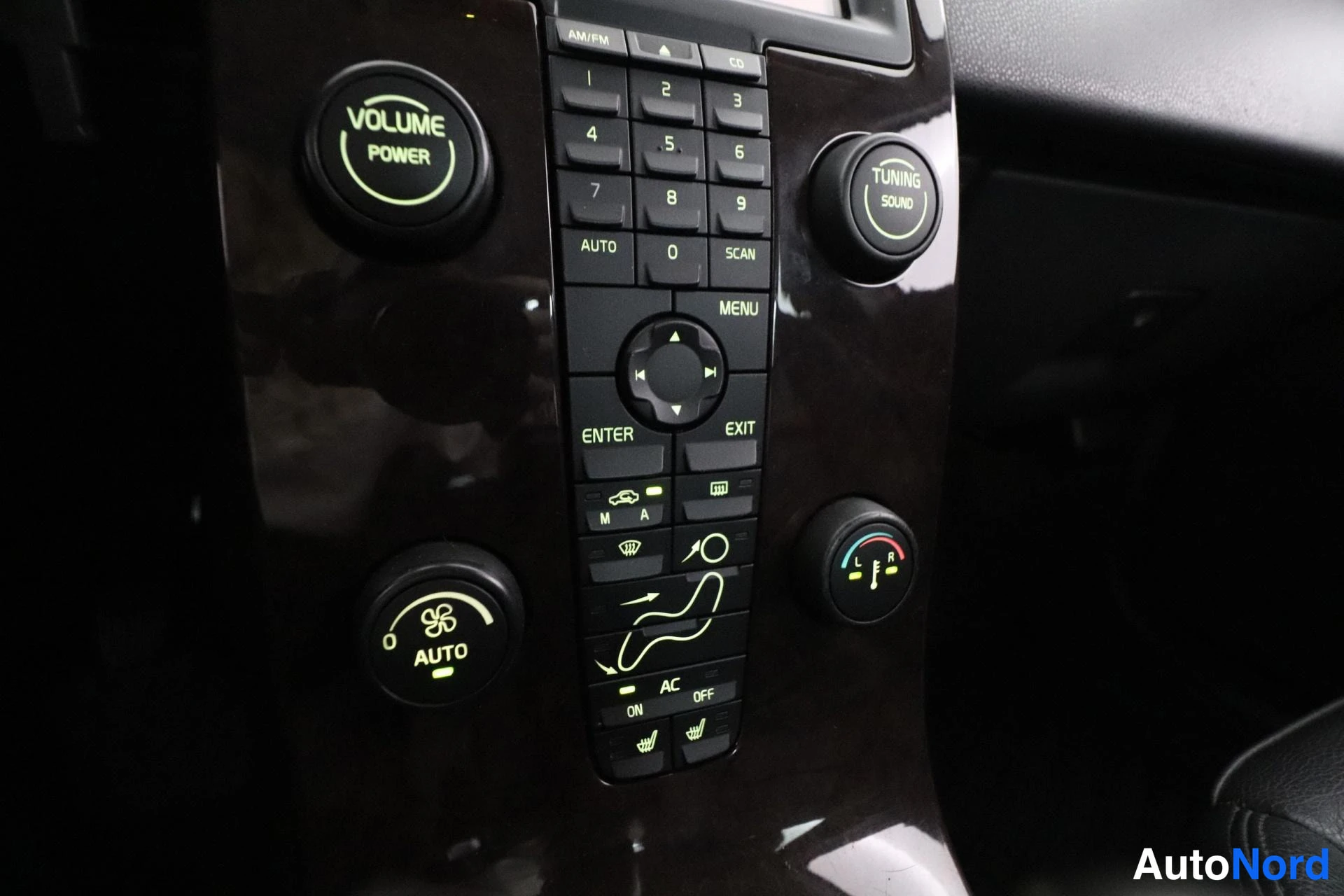 Punainen Volvo S40 2006, yksityiskohta, kuva 19