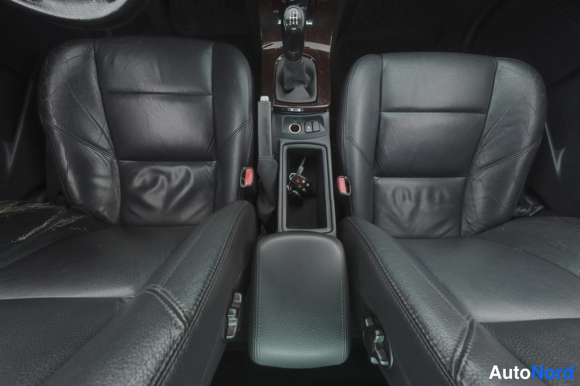 Punainen Volvo S40 2006, kuva 10