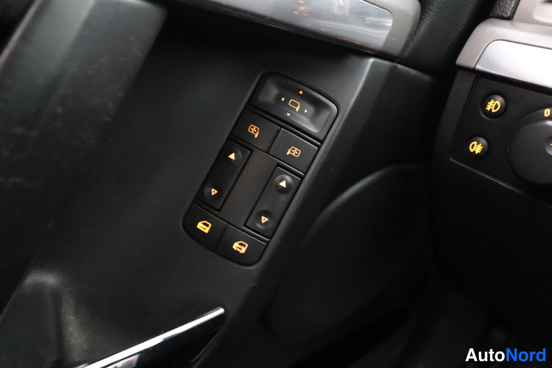 Sininen Opel Vectra 2006, yksityiskohta, kuva 21