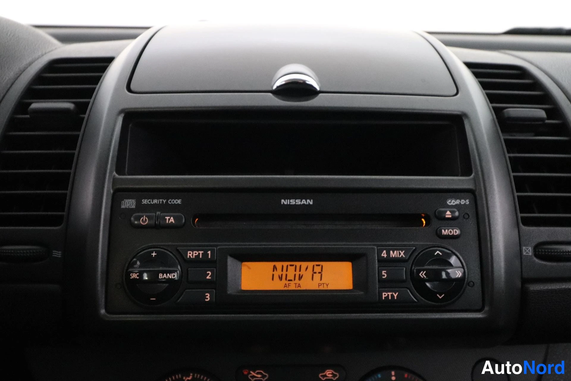 Sininen Nissan Note 2006, yksityiskohta, kuva 17