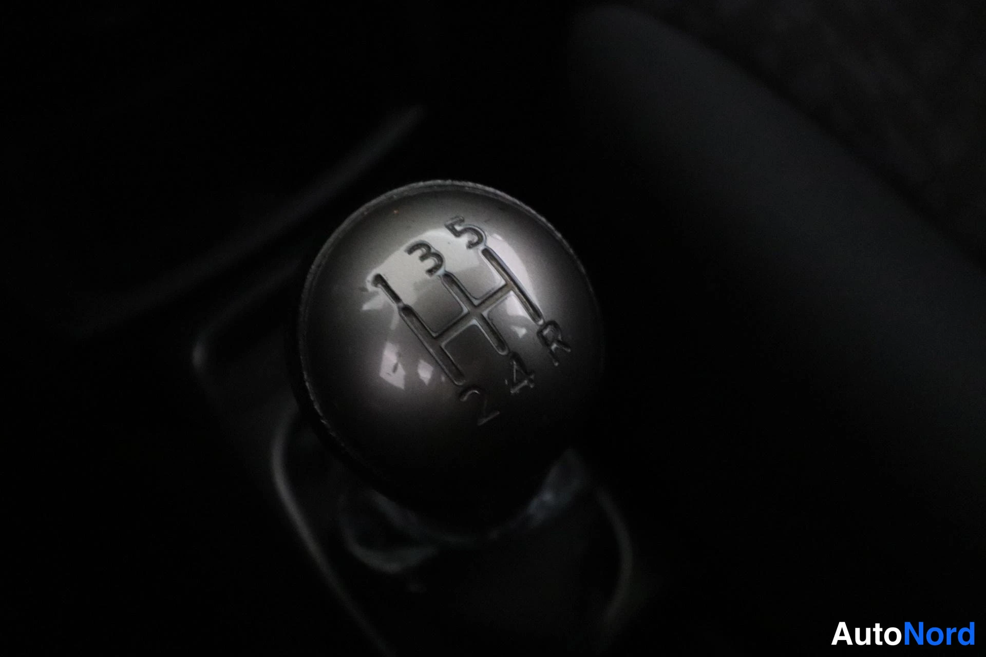 Sininen Nissan Note 2006, yksityiskohta, kuva 23