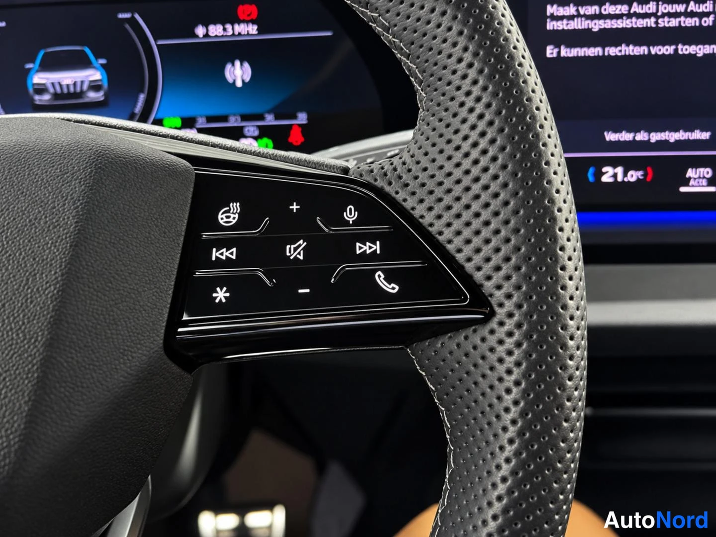 Sininen Audi Q6 e-tron 2025, yksityiskohta, kuva 15