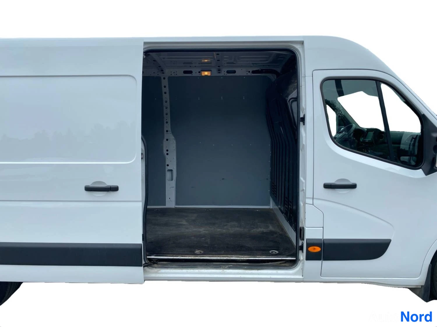 Valkoinen Renault Master 2023, sivulta, kuva 5