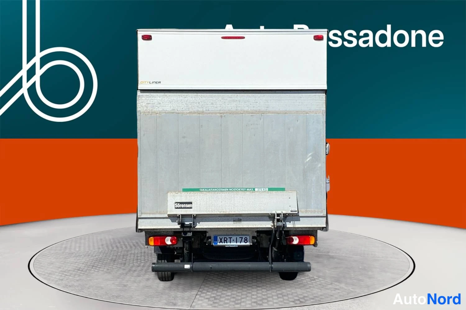 Valkoinen Renault Master 2023, takaa, kuva 8