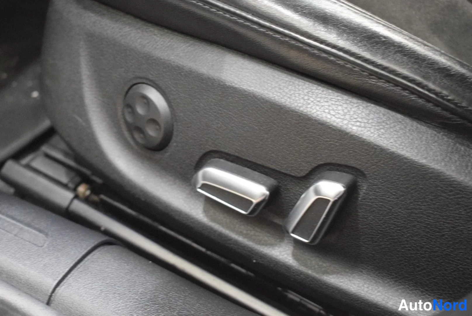 Valkoinen Audi S5 2012, yksityiskohta, kuva 32