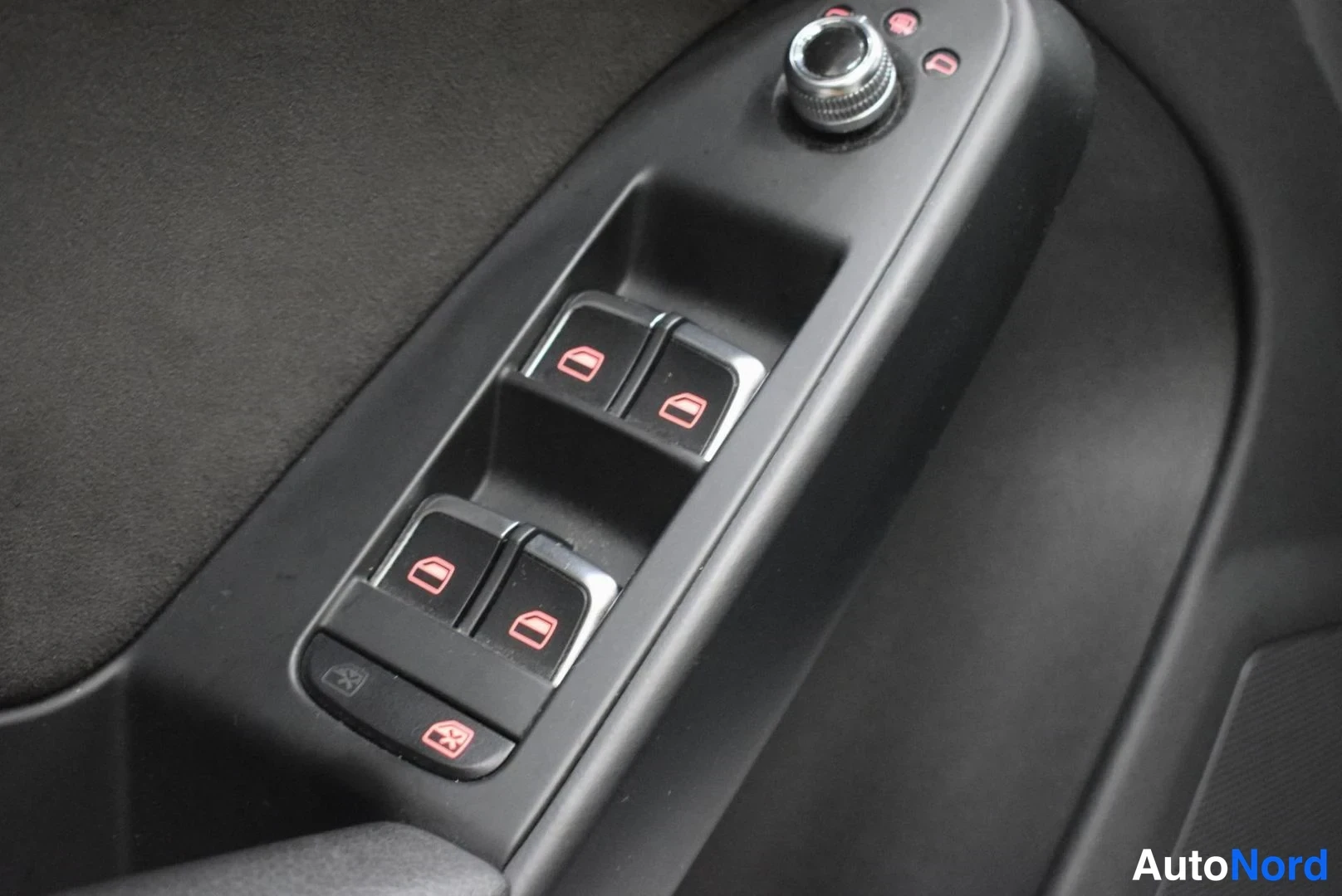 Valkoinen Audi S5 2012, yksityiskohta, kuva 33