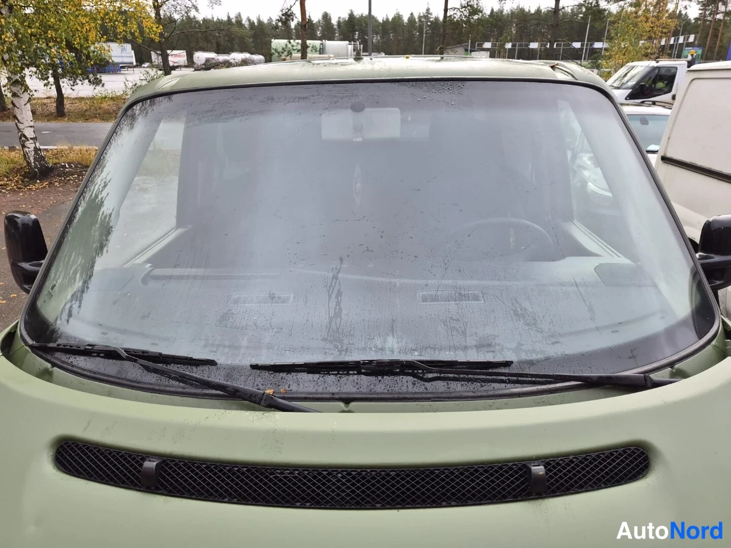 Vihreä Volkswagen Caravelle 2003, yksityiskohta, kuva 24