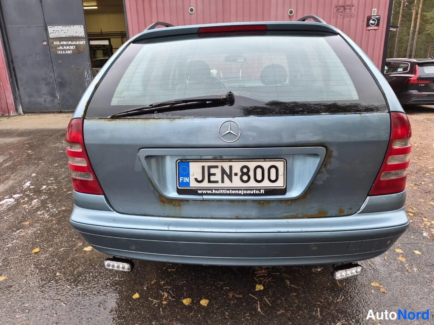 Sininen Mercedes-Benz C 200 CDI 2002, takaa, kuva 9