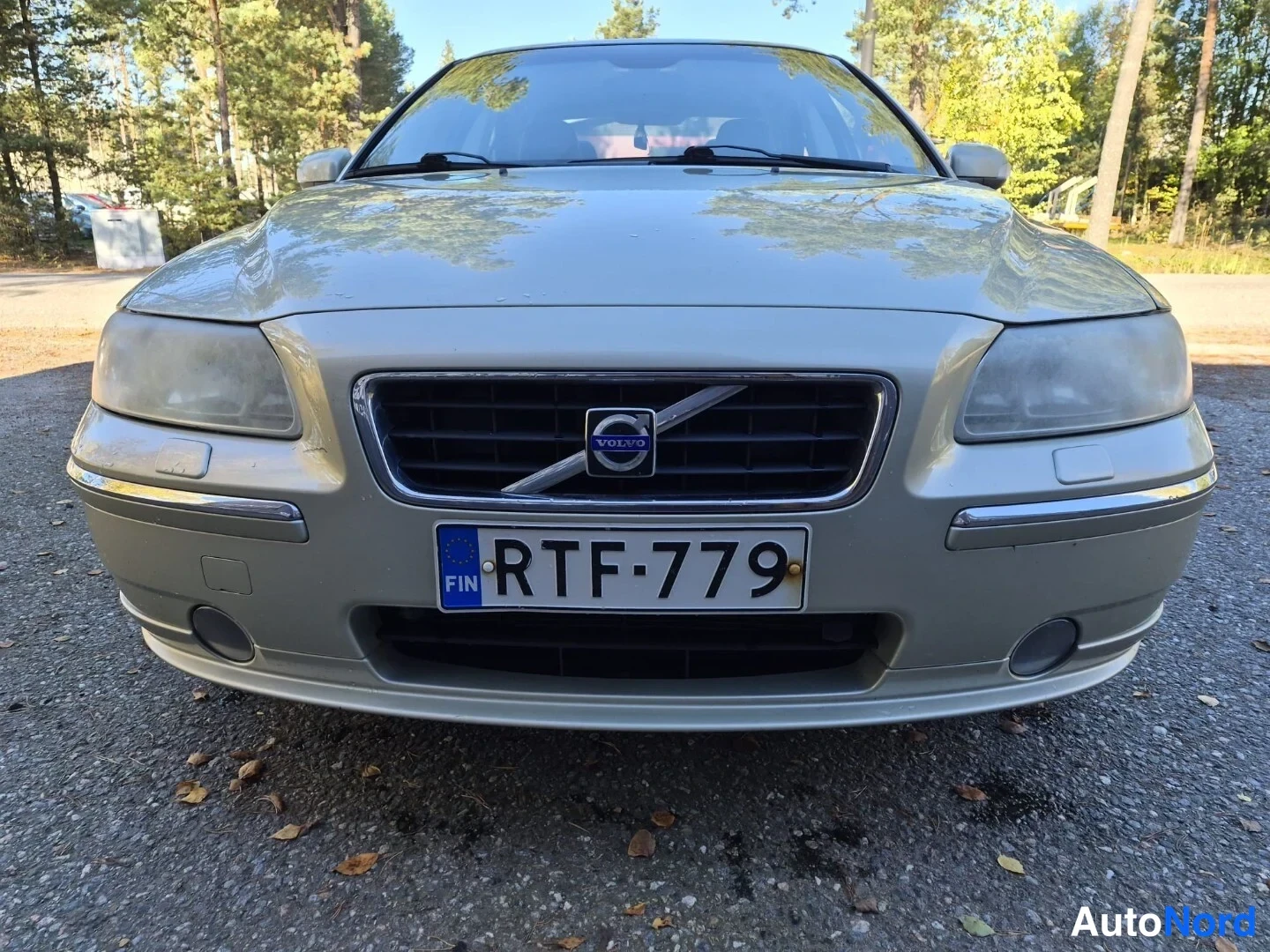 Beige Volvo S60 2006, edestä, kuva 4