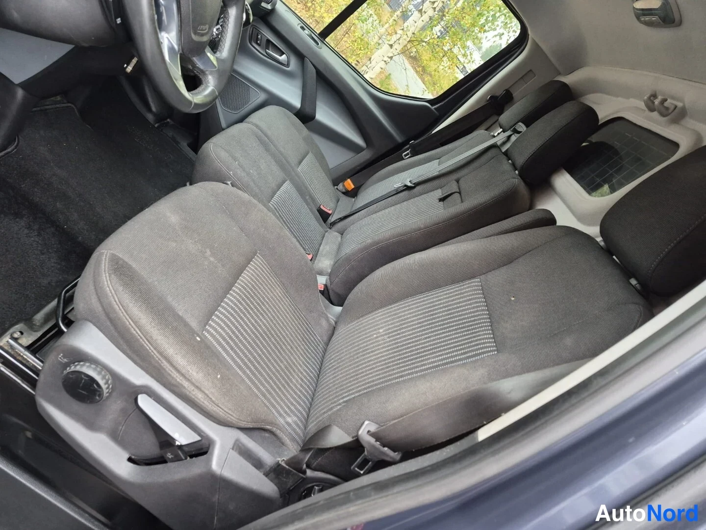Sininen Ford Transit Custom 2013, etuistuimet, kuva 12
