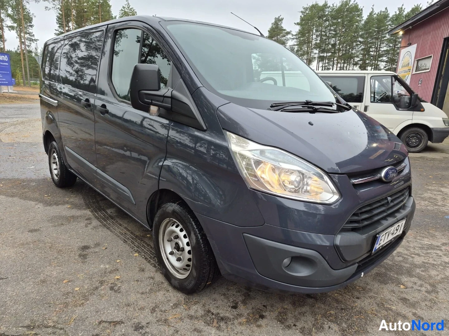 Sininen Ford Transit Custom 2013, etuviisto, keula oikealle, kuva 3
