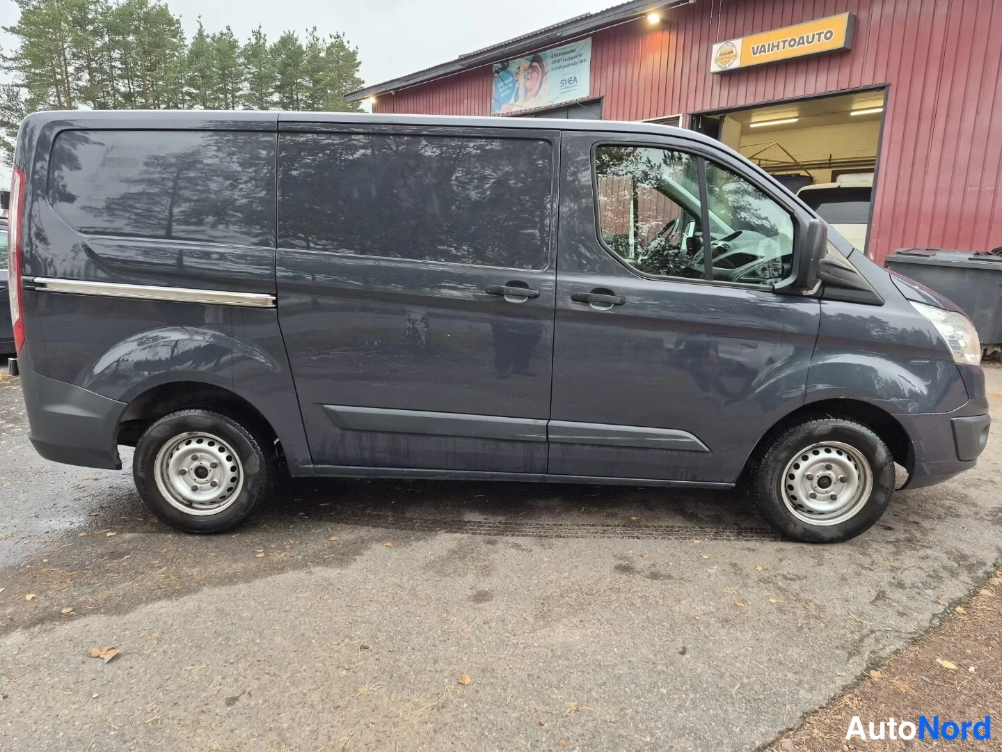 Sininen Ford Transit Custom 2013, etuviisto, keula oikealle, kuva 4