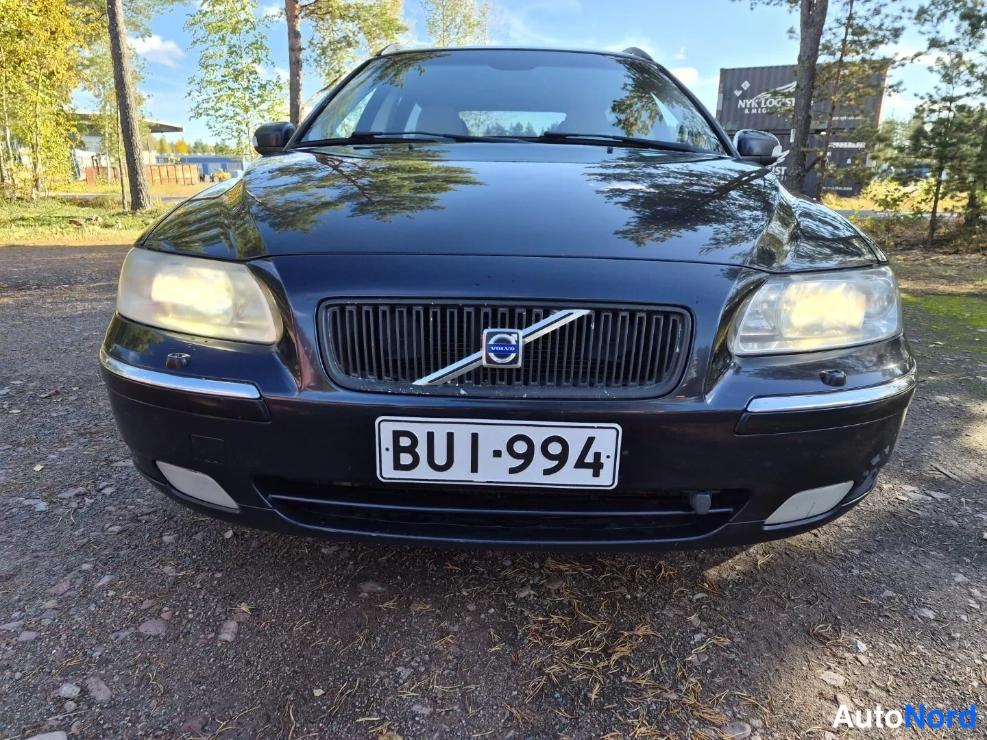 Sininen Volvo V70 2008, edestä, kuva 4