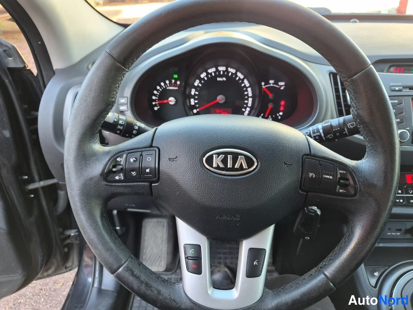 Musta Kia Sportage 2012, yksityiskohta, kuva 23