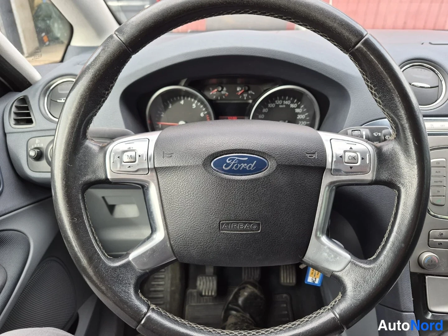 Hopea Ford S-MAX 2007, ohjaamo, kuva 12