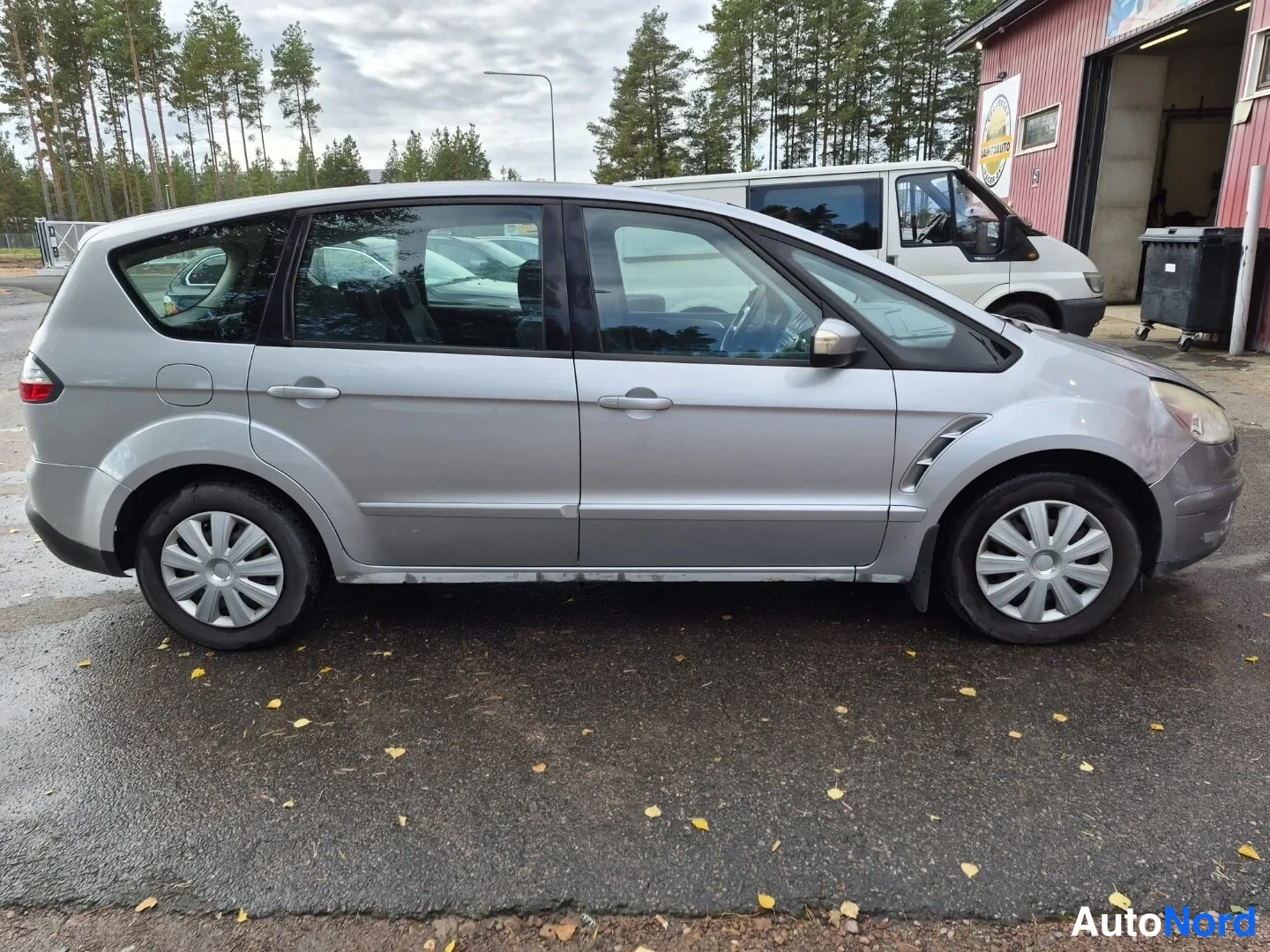 Hopea Ford S-MAX 2007, etuviisto, keula oikealle, kuva 3