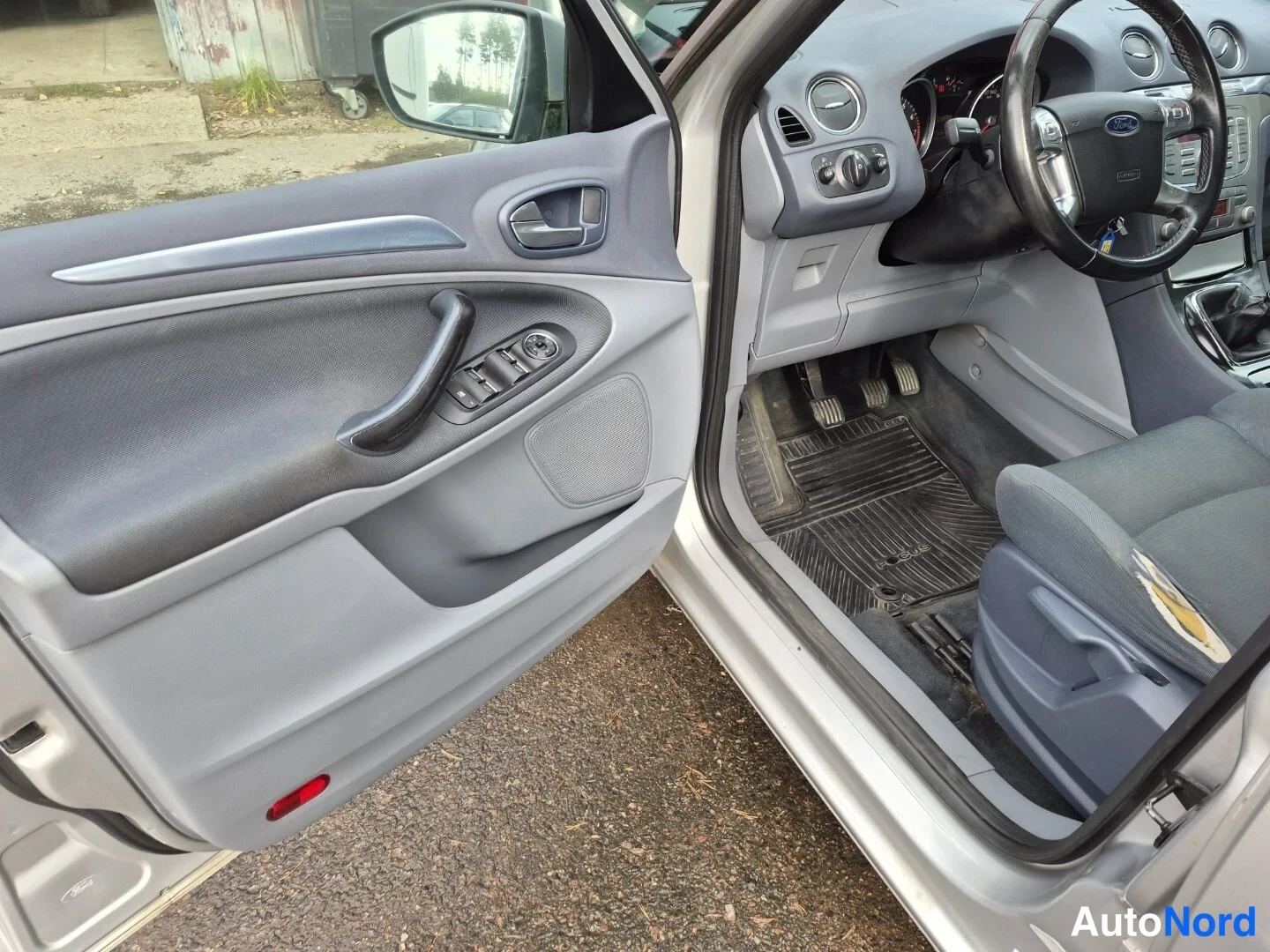 Hopea Ford S-MAX 2007, ohjaamo, kuva 9