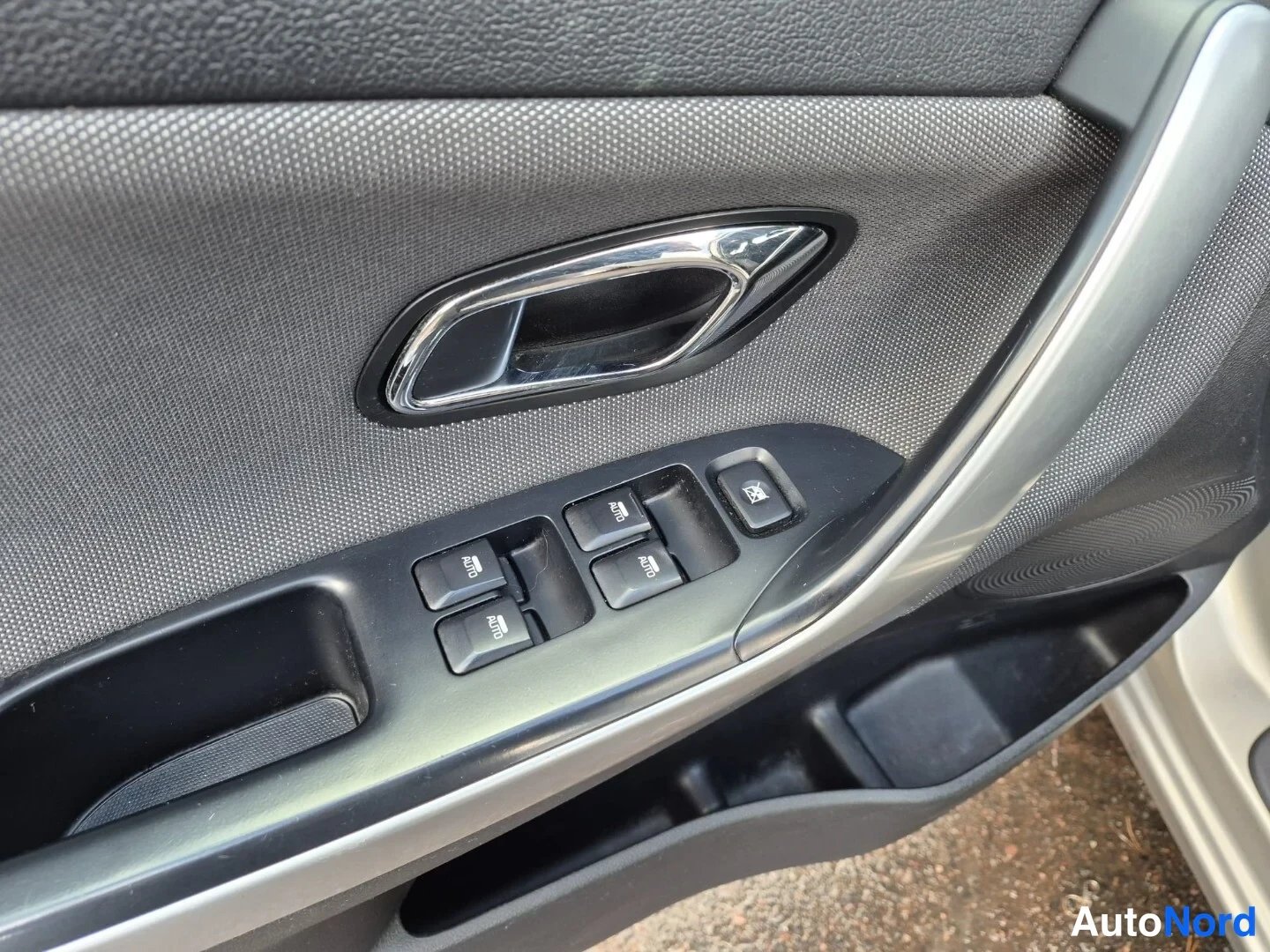 Beige Kia Ceed 2012, yksityiskohta, kuva 21