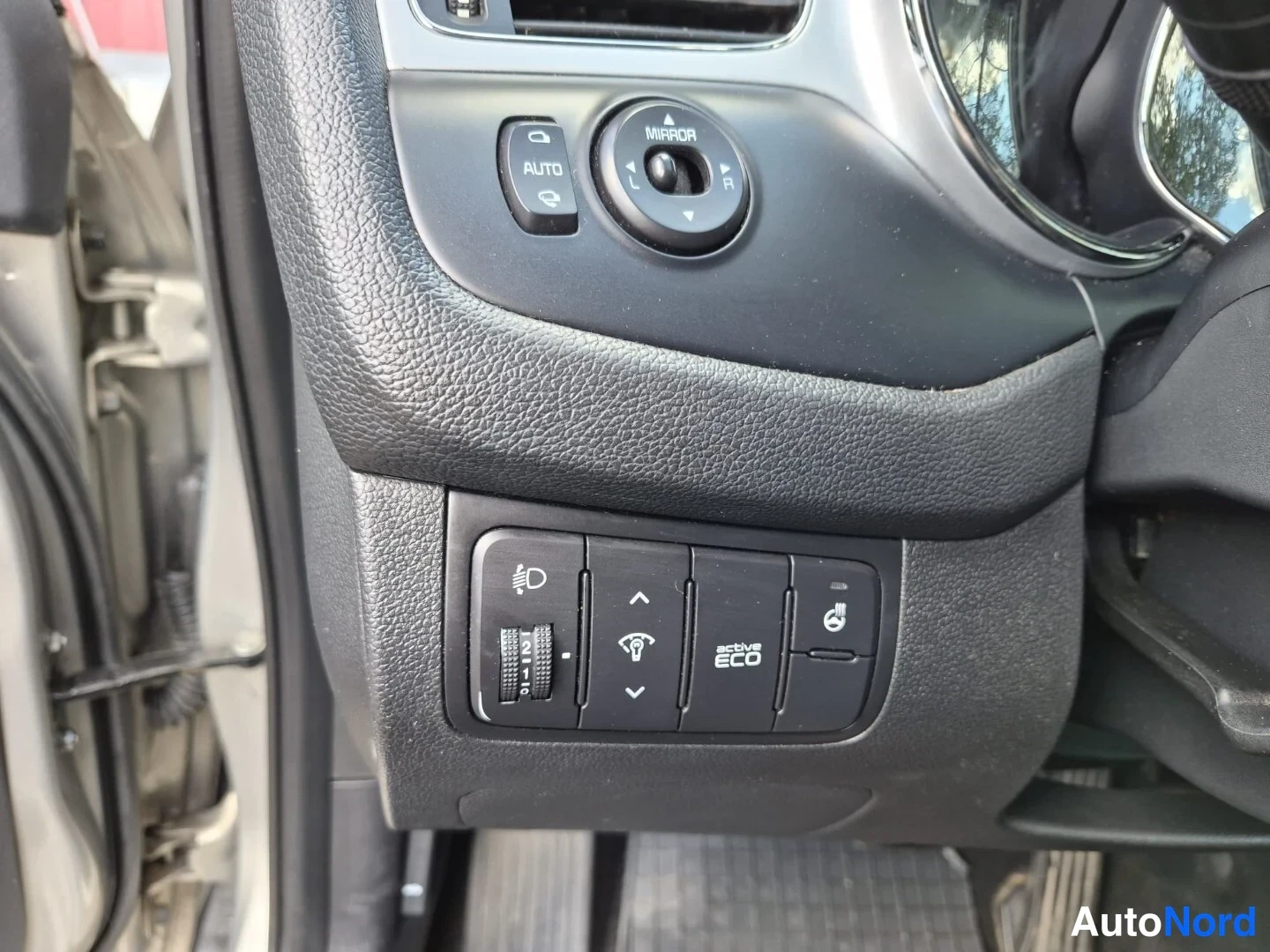 Beige Kia Ceed 2012, yksityiskohta, kuva 22