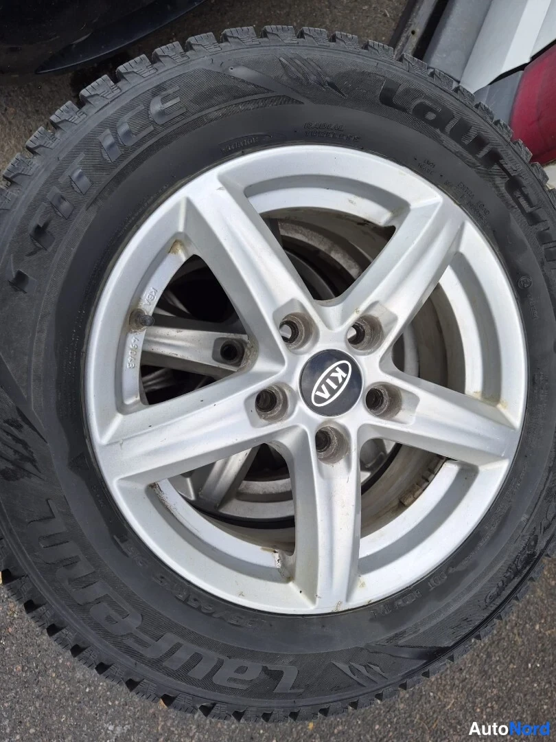 Beige Kia Ceed 2012, yksityiskohta, kuva 30