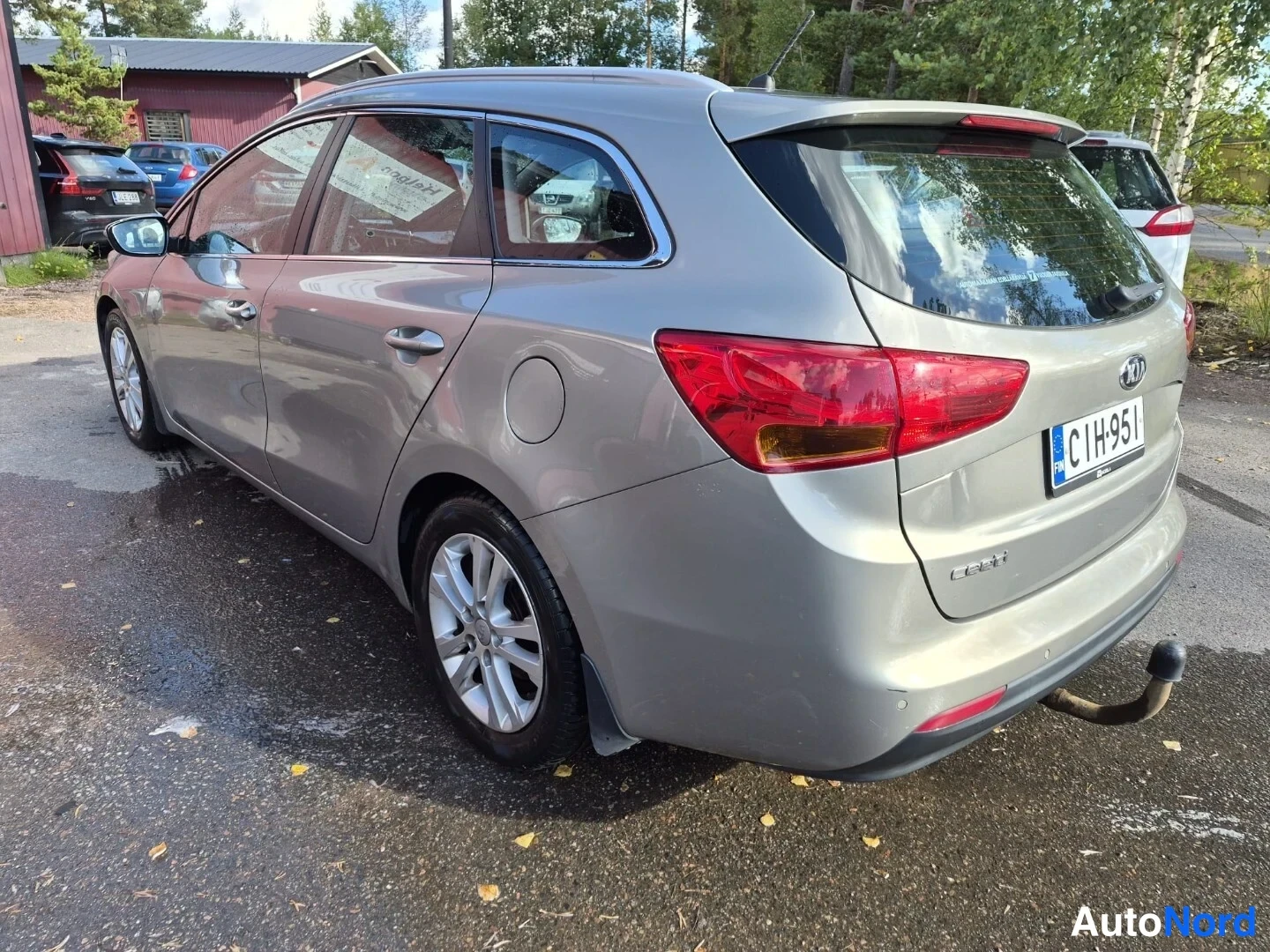 Beige Kia Ceed 2012, takaviisto, kuva 7