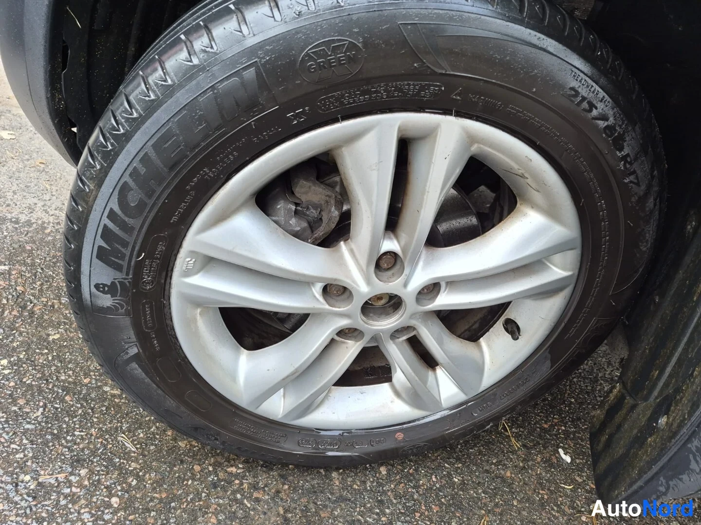 Musta Nissan Qashqai 2012, yksityiskohta, kuva 21