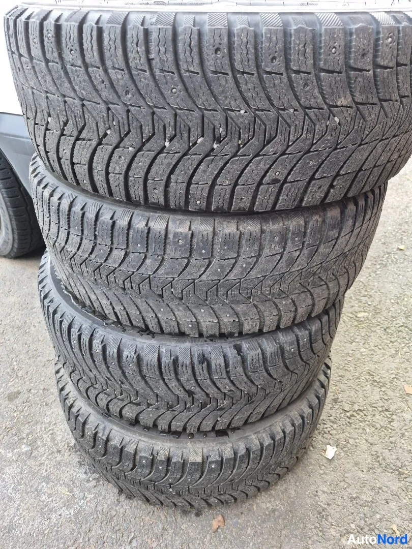 Musta Nissan Qashqai 2012, yksityiskohta, kuva 19