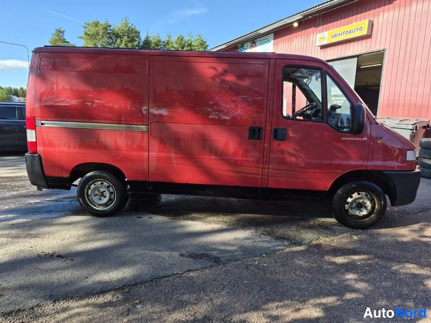Punainen Fiat Ducato 2000, sivulta, kuva 6