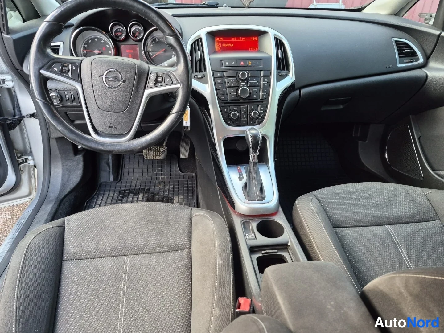 Harmaa Opel Astra SPORTS TOURER 2011, ohjaamo, kuva 12