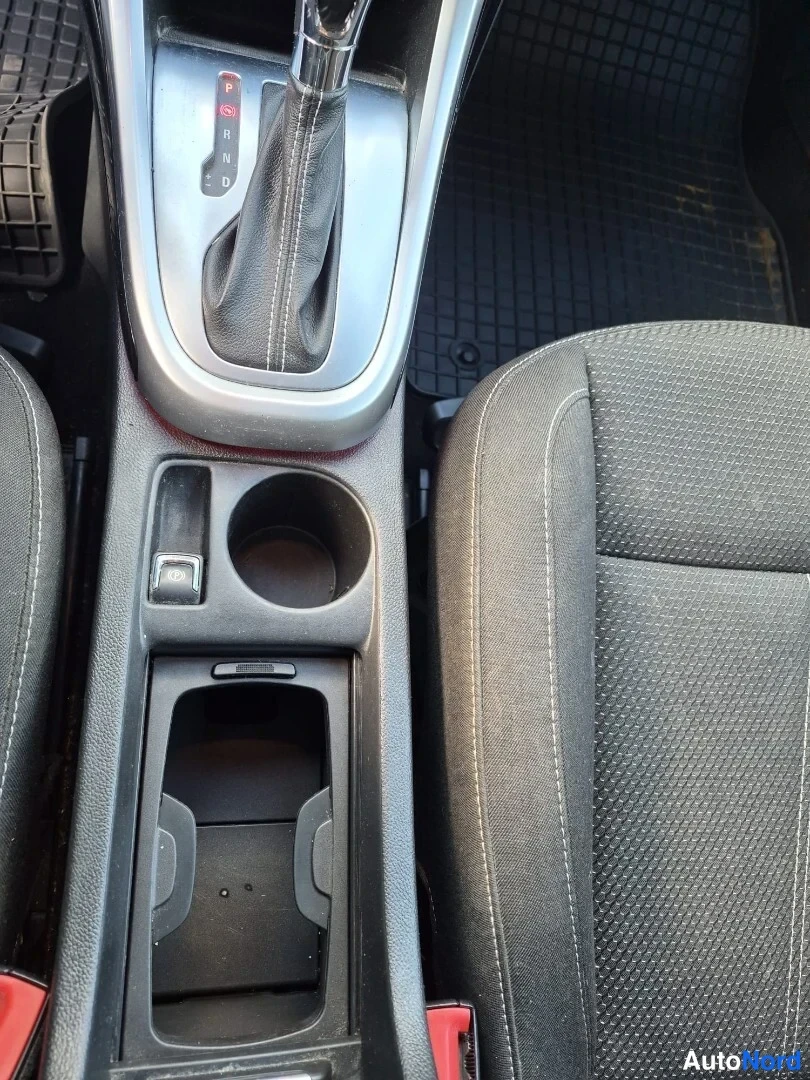 Harmaa Opel Astra SPORTS TOURER 2011, yksityiskohta, kuva 24