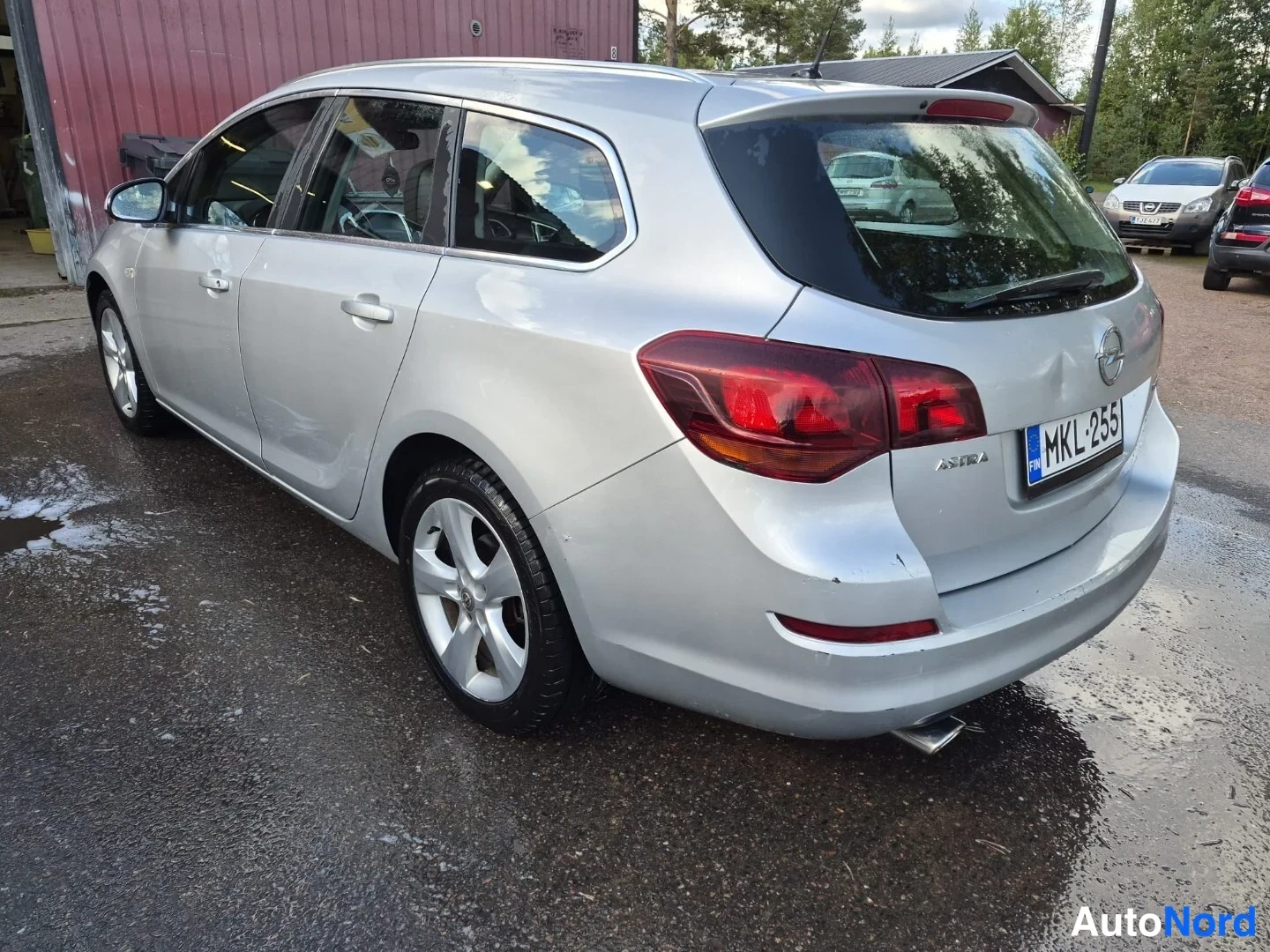 Harmaa Opel Astra SPORTS TOURER 2011, takaviisto, kuva 7