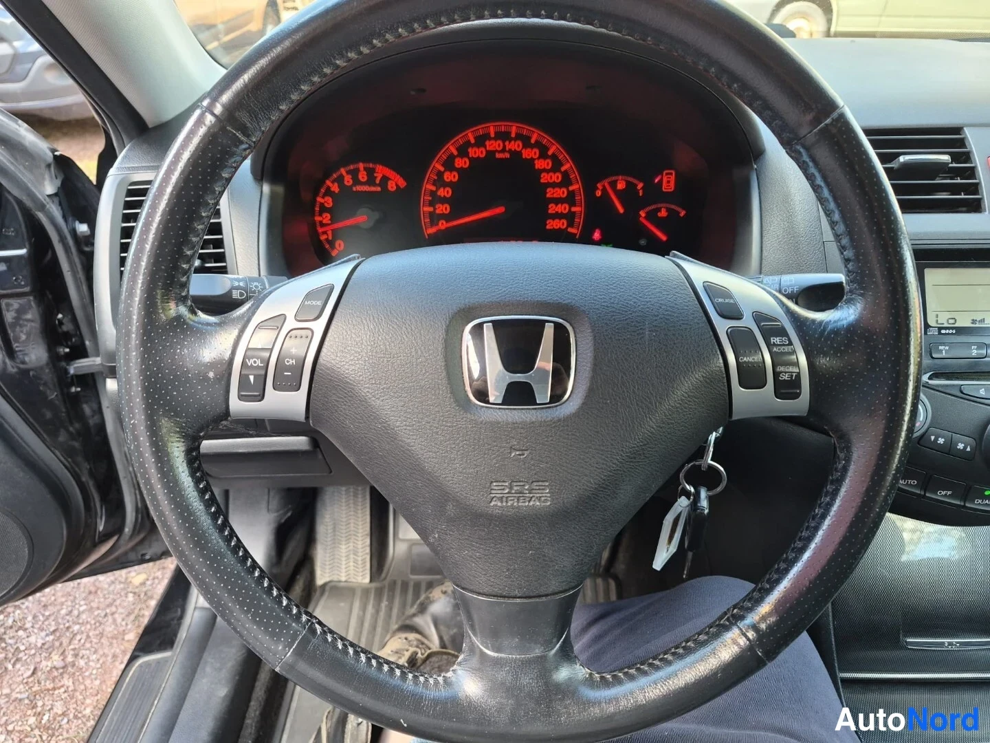 Musta Honda Accord 2005, yksityiskohta, kuva 16