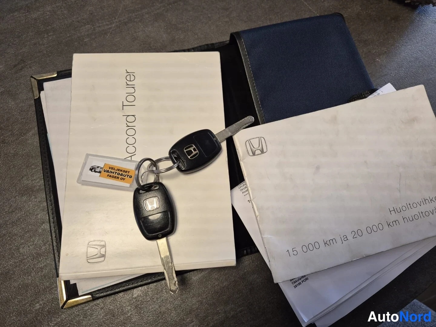 Musta Honda Accord 2005, asiakirja, kuva 28
