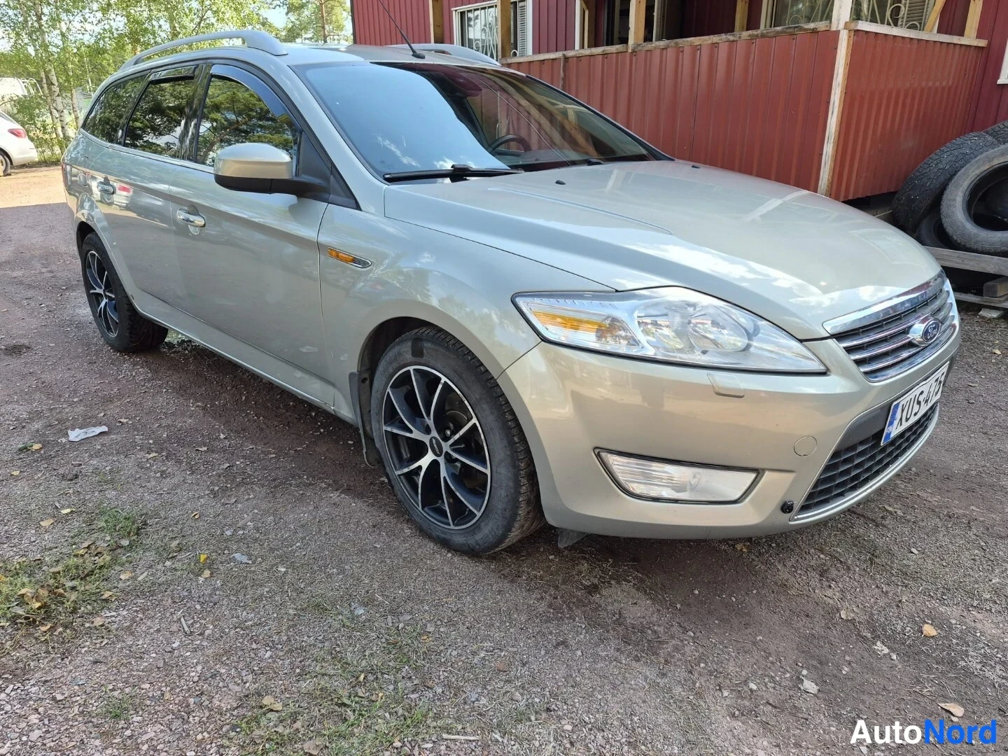 Beige Ford Mondeo 2009, etuviisto, keula oikealle, kuva 2