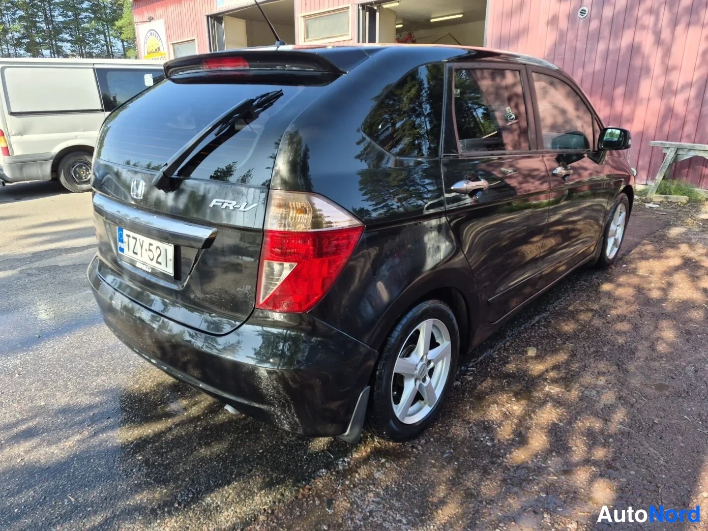 Musta Honda FR-V 2008, takaviisto, kuva 6