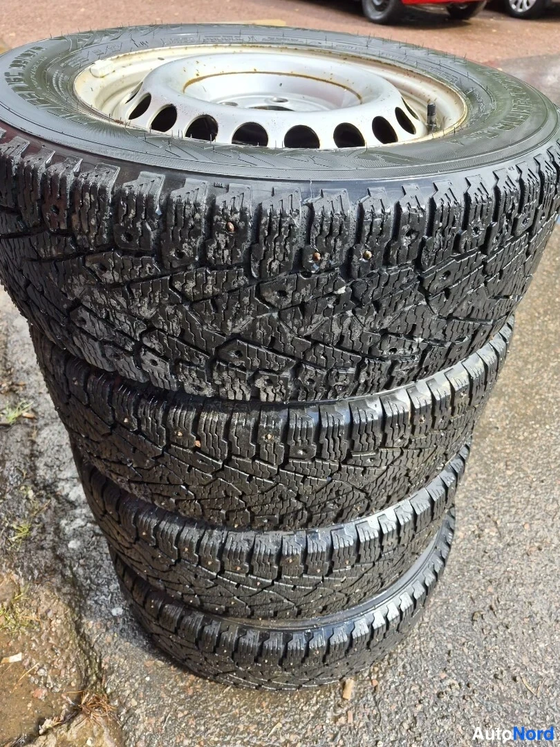 Grön Volkswagen Caravelle 2009, detalj, bild 22