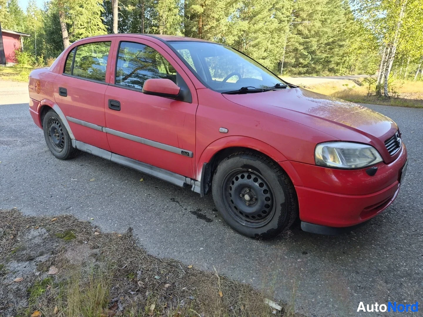 Punainen Opel Astra 2000, etuviisto, keula oikealle, kuva 2