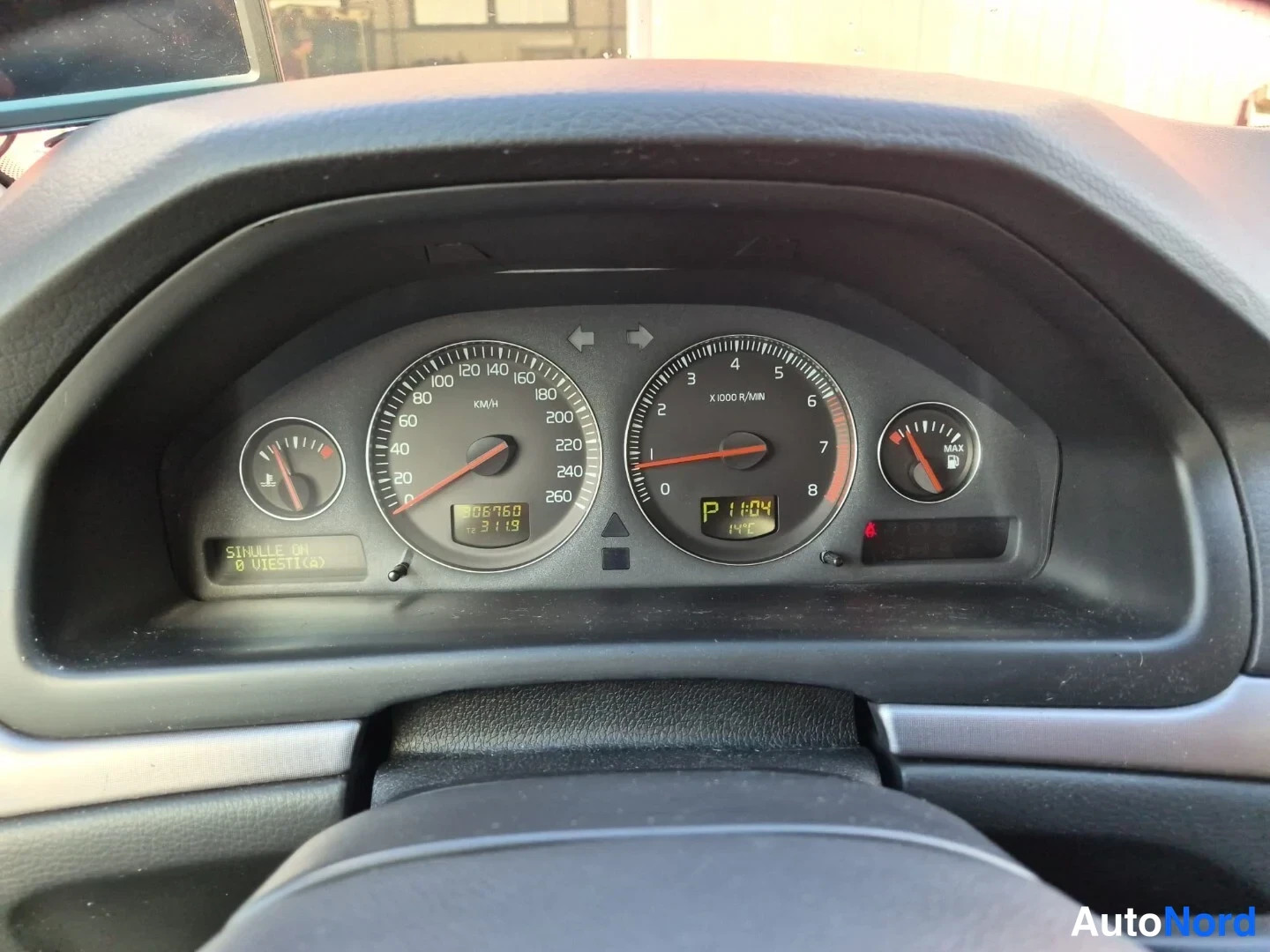 Valkoinen Volvo S80 2003, yksityiskohta, kuva 19