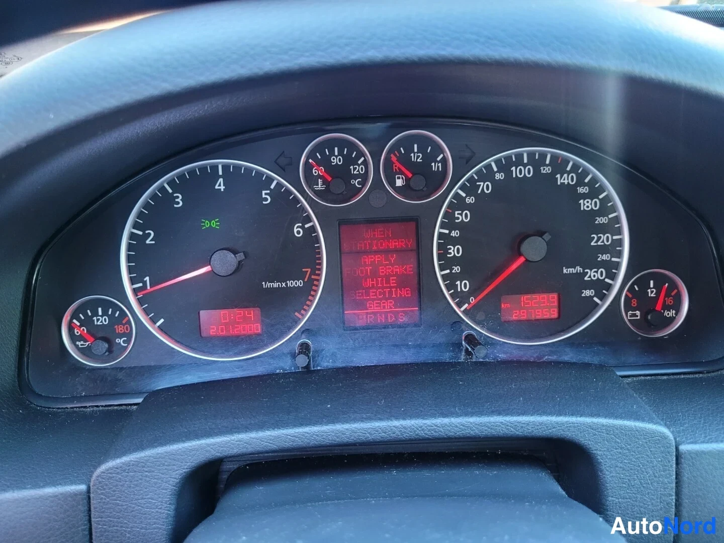 Vihreä Audi A6 allroad quattro 2002, yksityiskohta, kuva 19