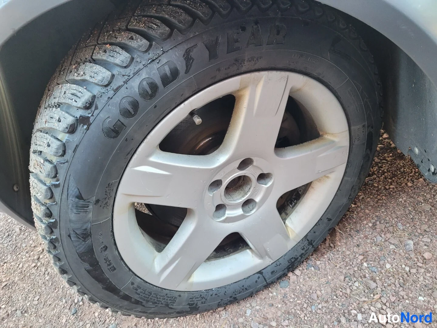 Vihreä Audi A6 allroad quattro 2002, yksityiskohta, kuva 26