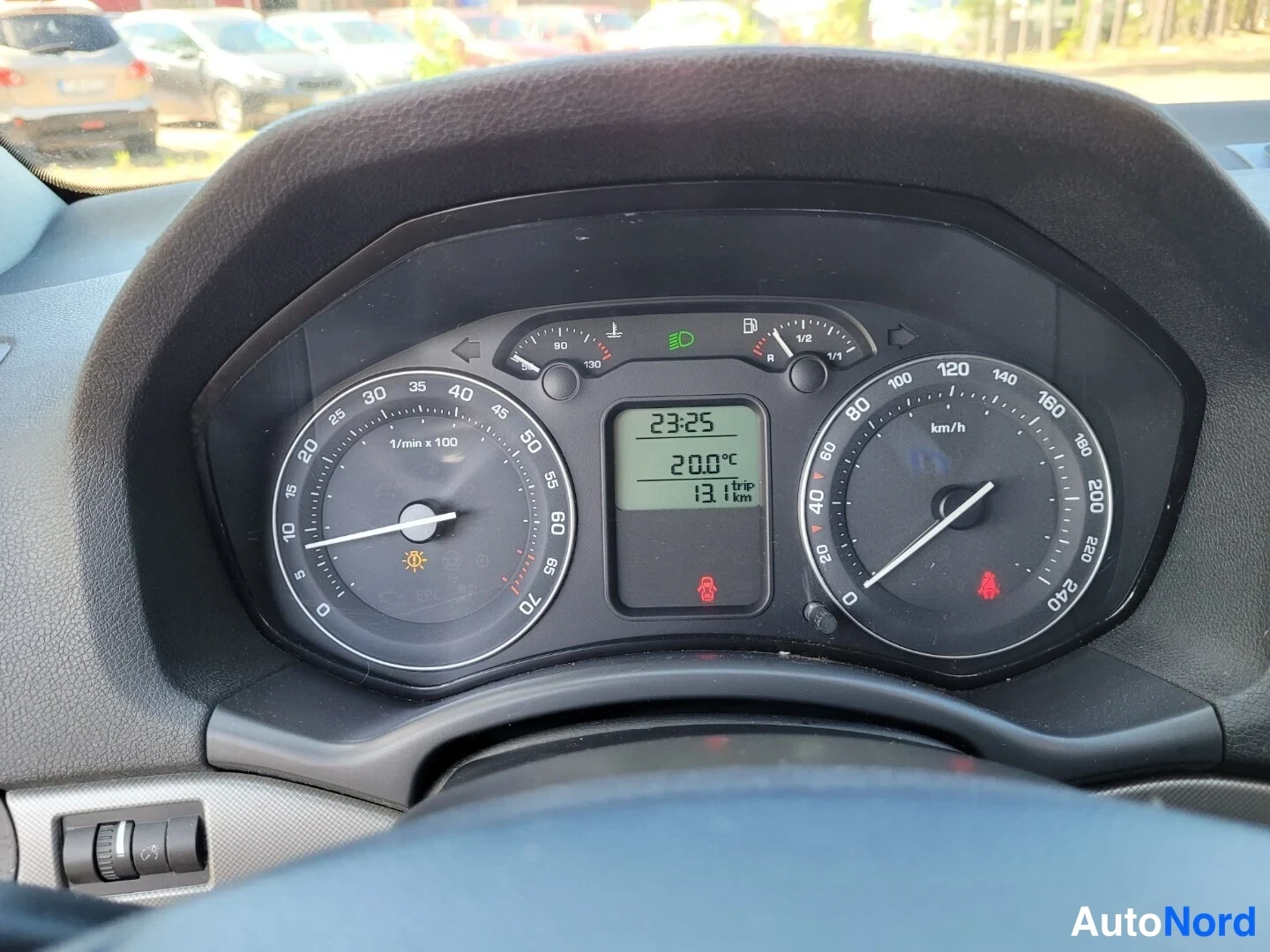 Vihreä Skoda Octavia 2005, yksityiskohta, kuva 18