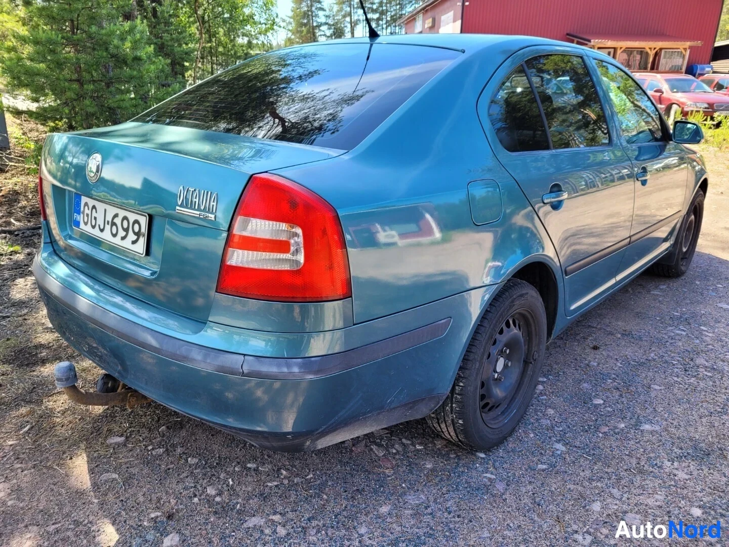 Vihreä Skoda Octavia 2005, takaviisto, kuva 7