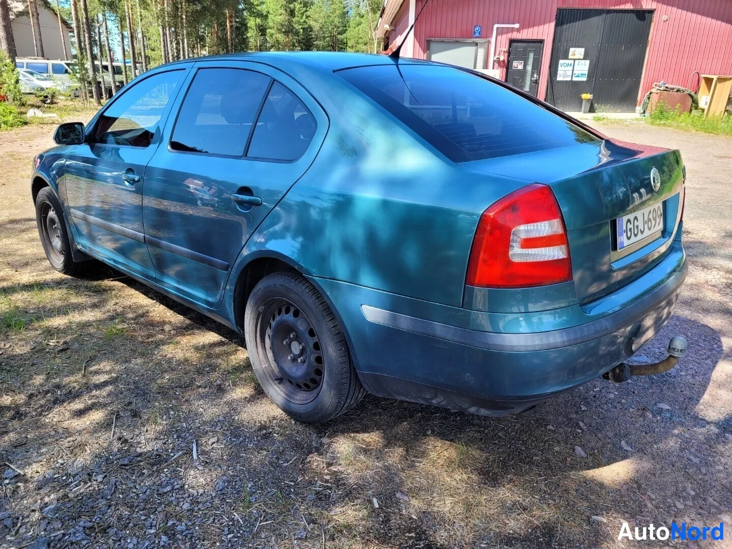 Vihreä Skoda Octavia 2005, takaviisto, kuva 8