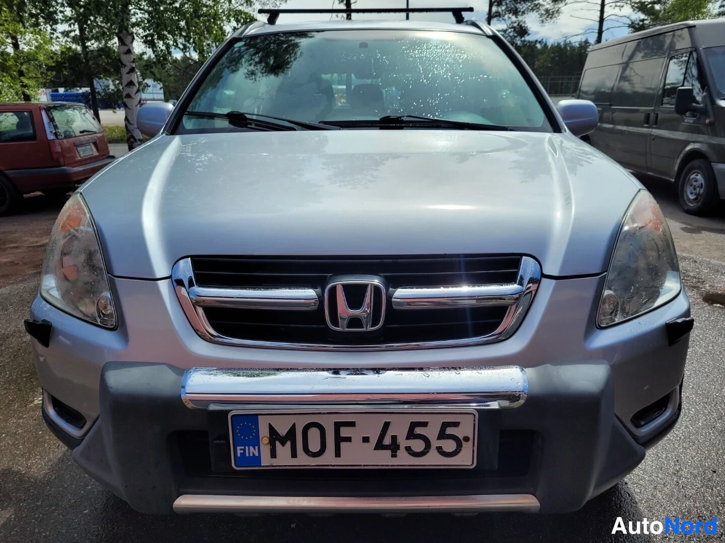 Silver Honda CR-V 2002, framifrån, bild 4