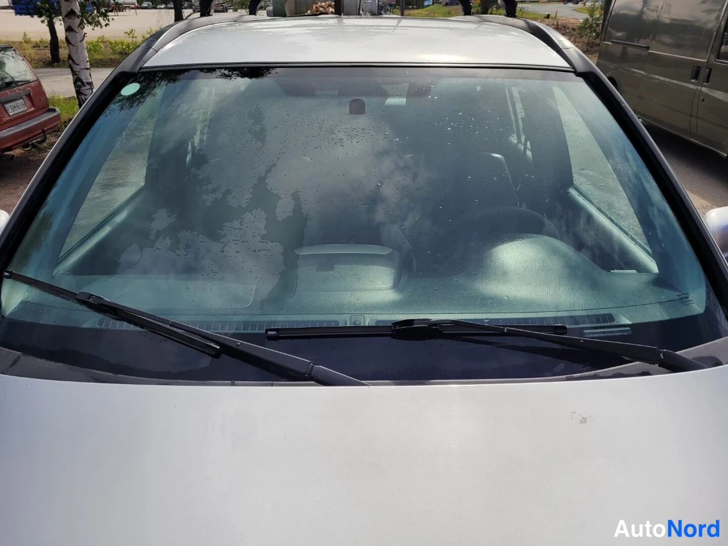 Silver Honda CR-V 2002, framifrån, bild 5